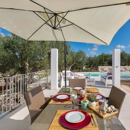 Villa In For 6 People